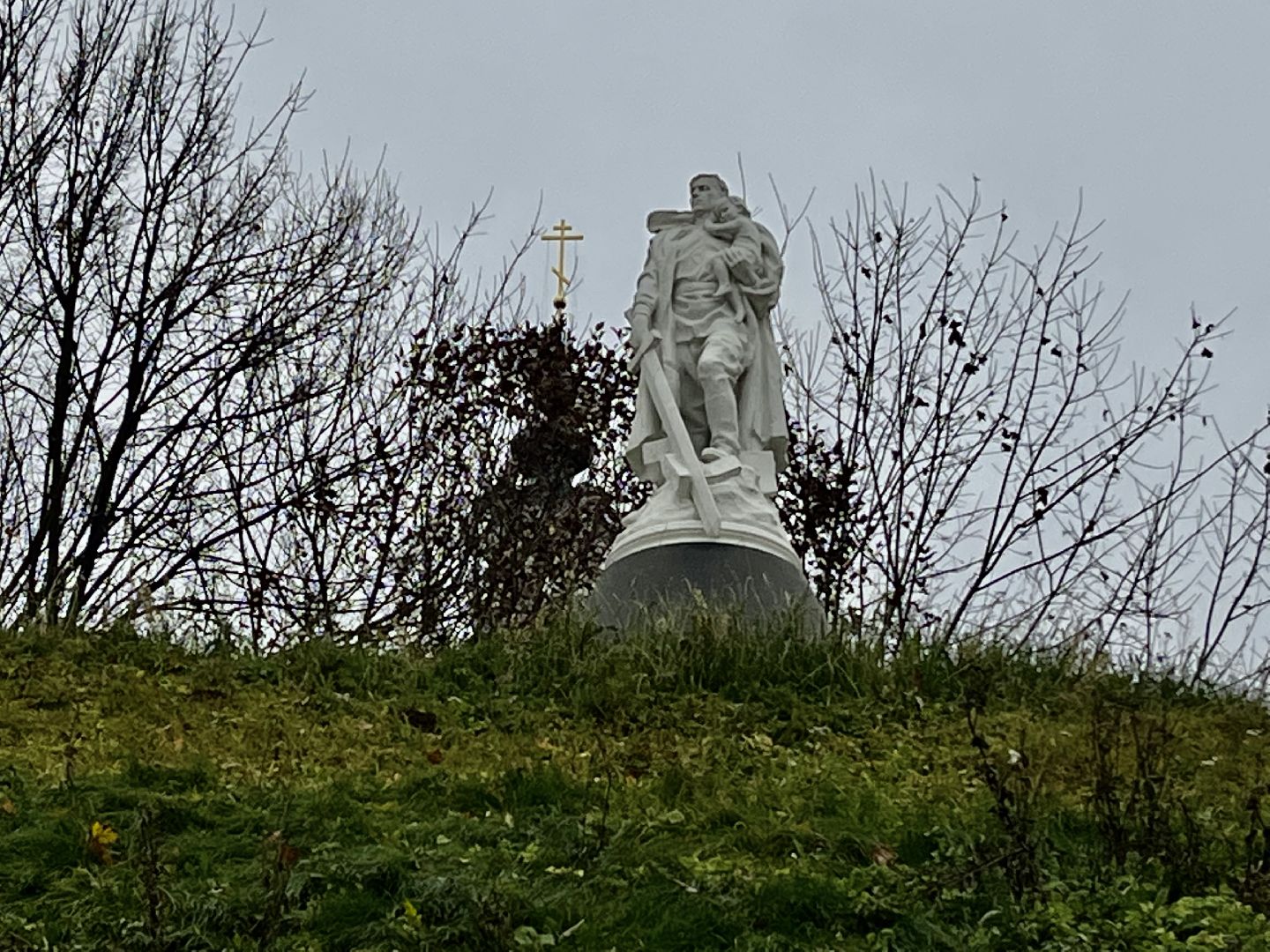 Верея, наро-фоминский городской округ, воин-освободитель, евгений вучетич, путешествия по подмосковью,