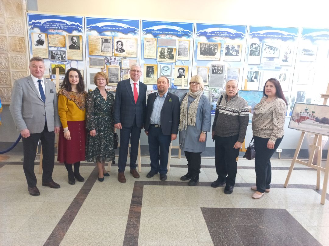 картины, выставка, Гжель, Раменский округ, живопись, пейзаж, Союз художников Подмосковья