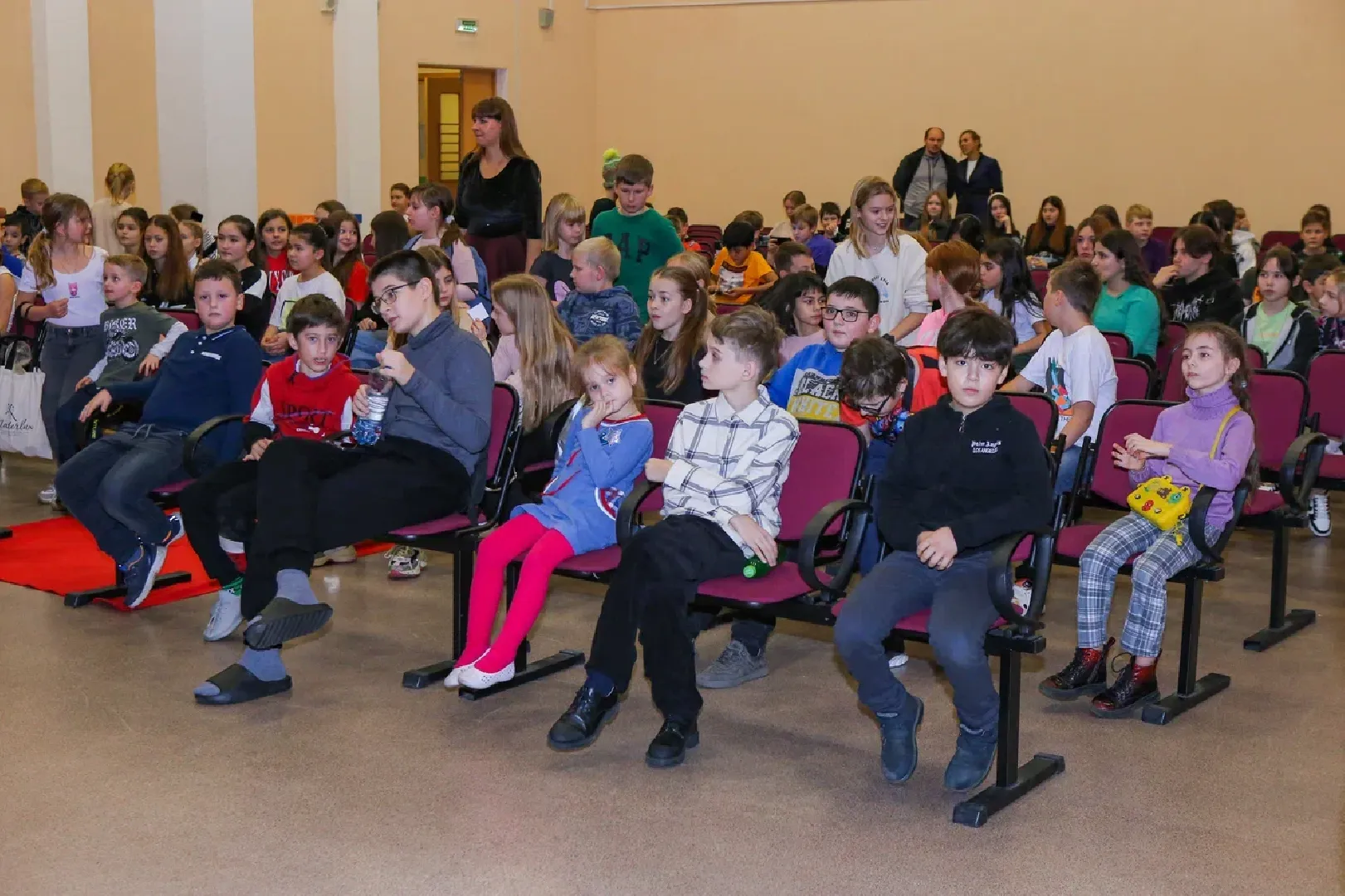 химки, школа, дети, кинотеатр, кинопоказ,