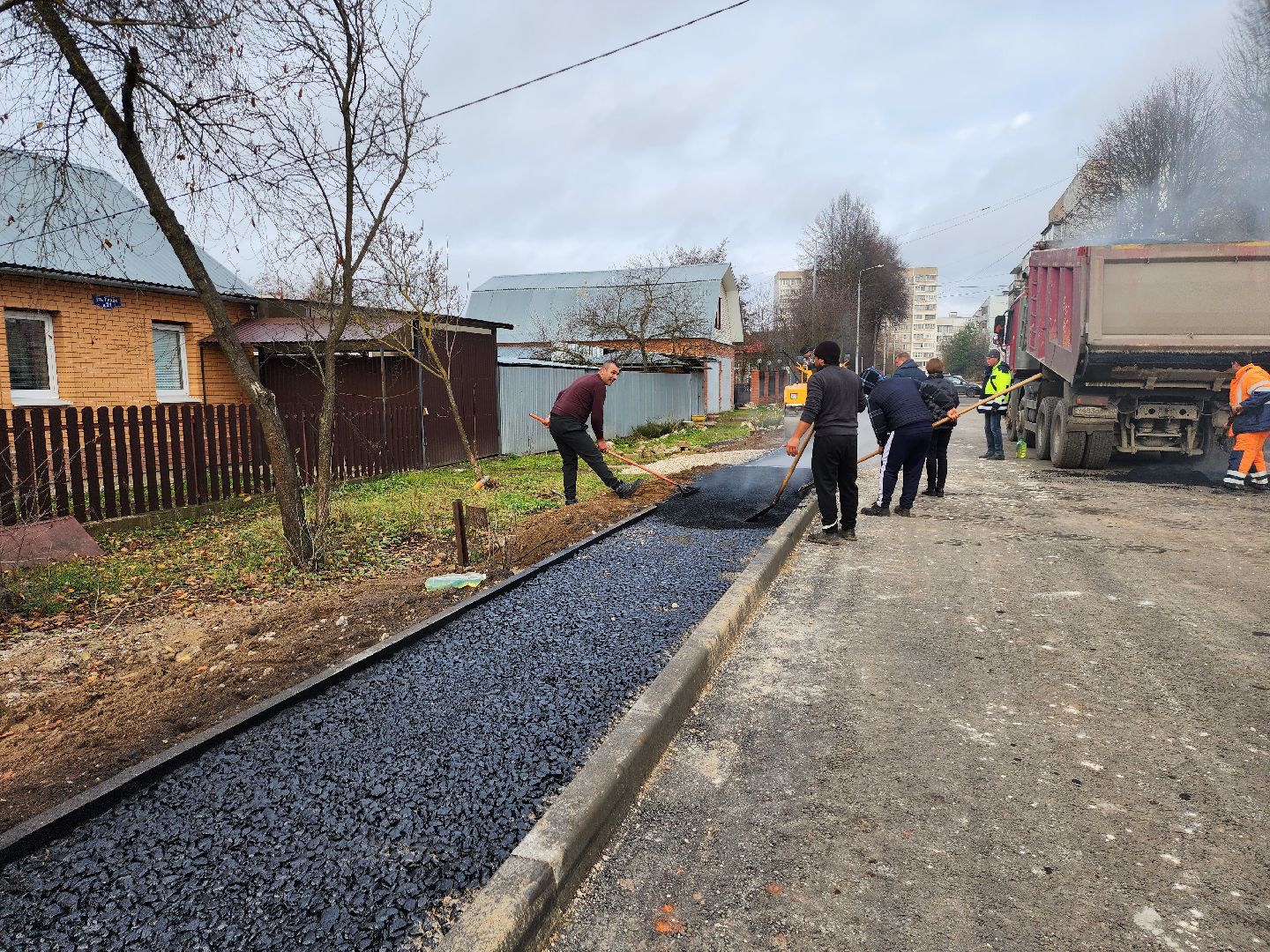 серпухов, улица тихая, тротуар, строительство дорог, дороги,
