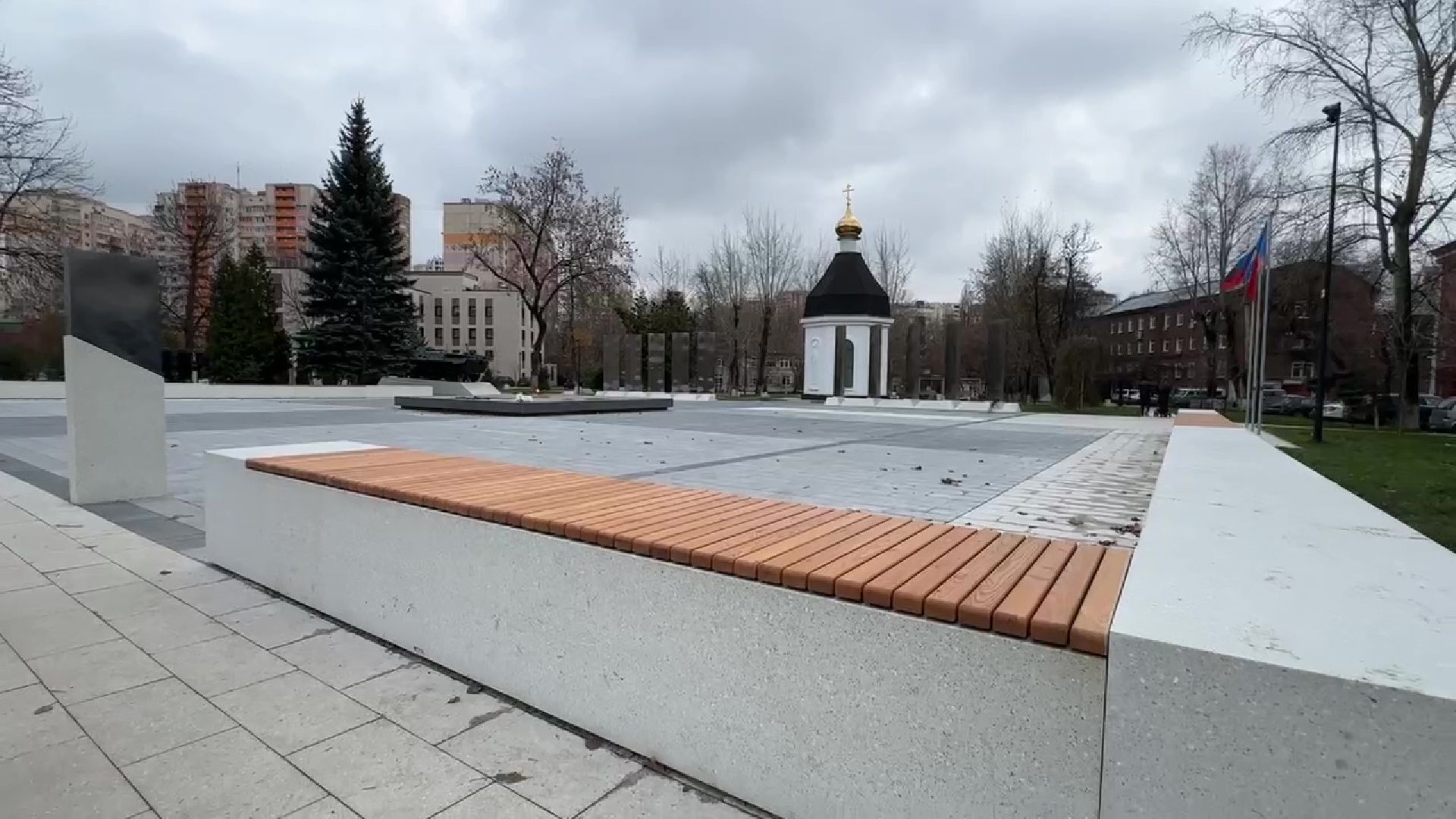 Реутов, Мемориал, Аллея славы, Вечный огонь, благоустройство, лавки,