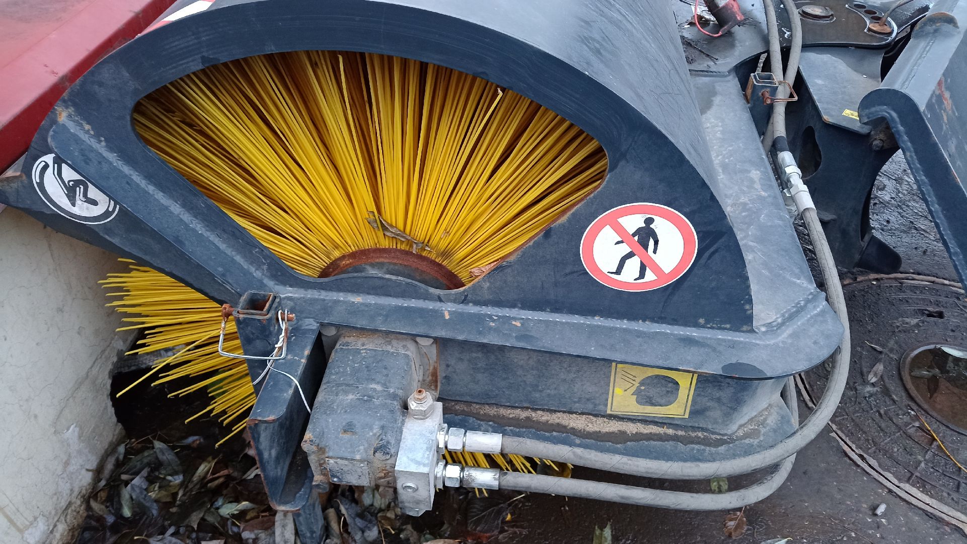 Реутов, ЖКХ, трактор, уборка снега, дворники,