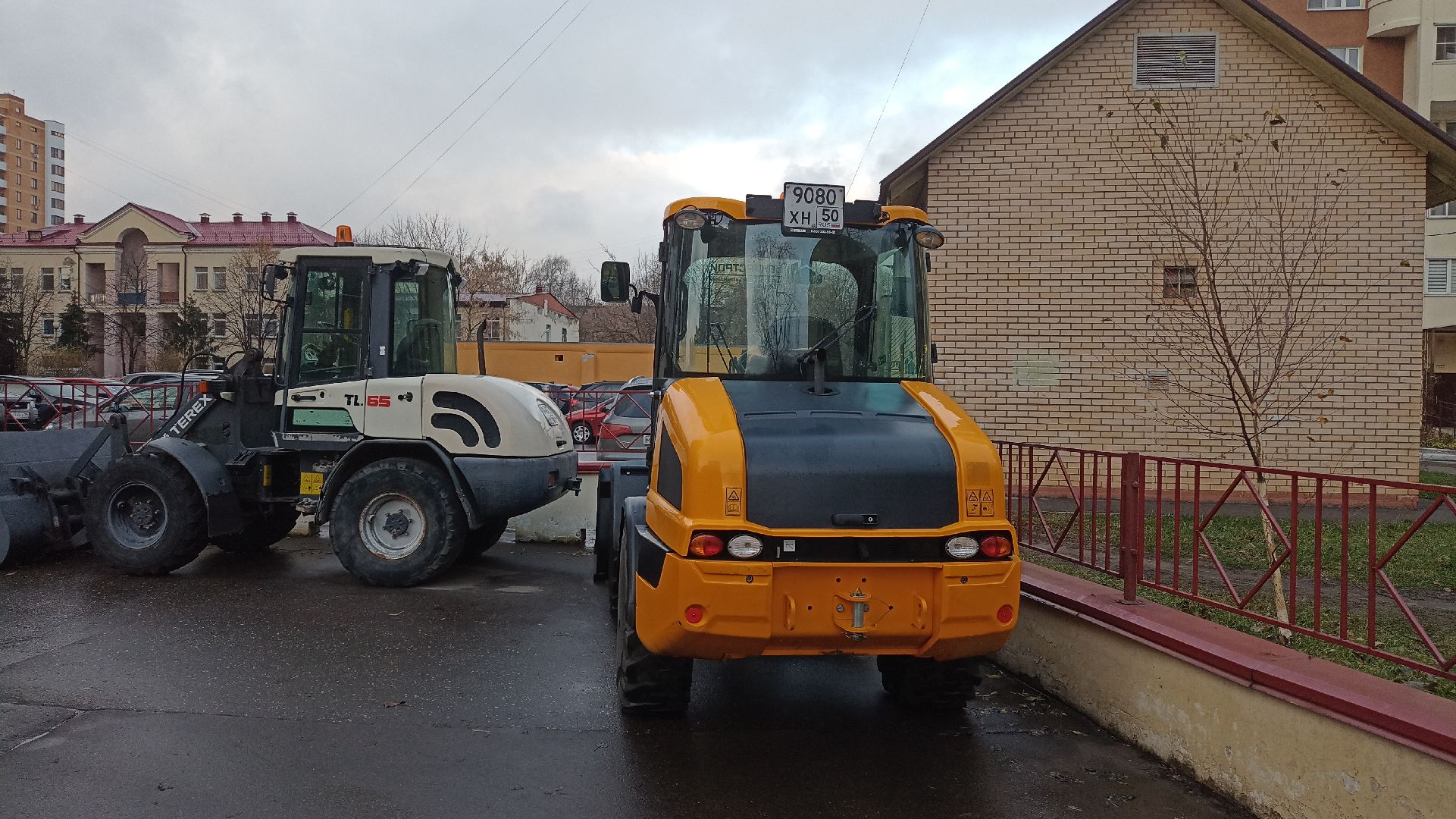 Реутов, ЖКХ, трактор, уборка снега, дворники,