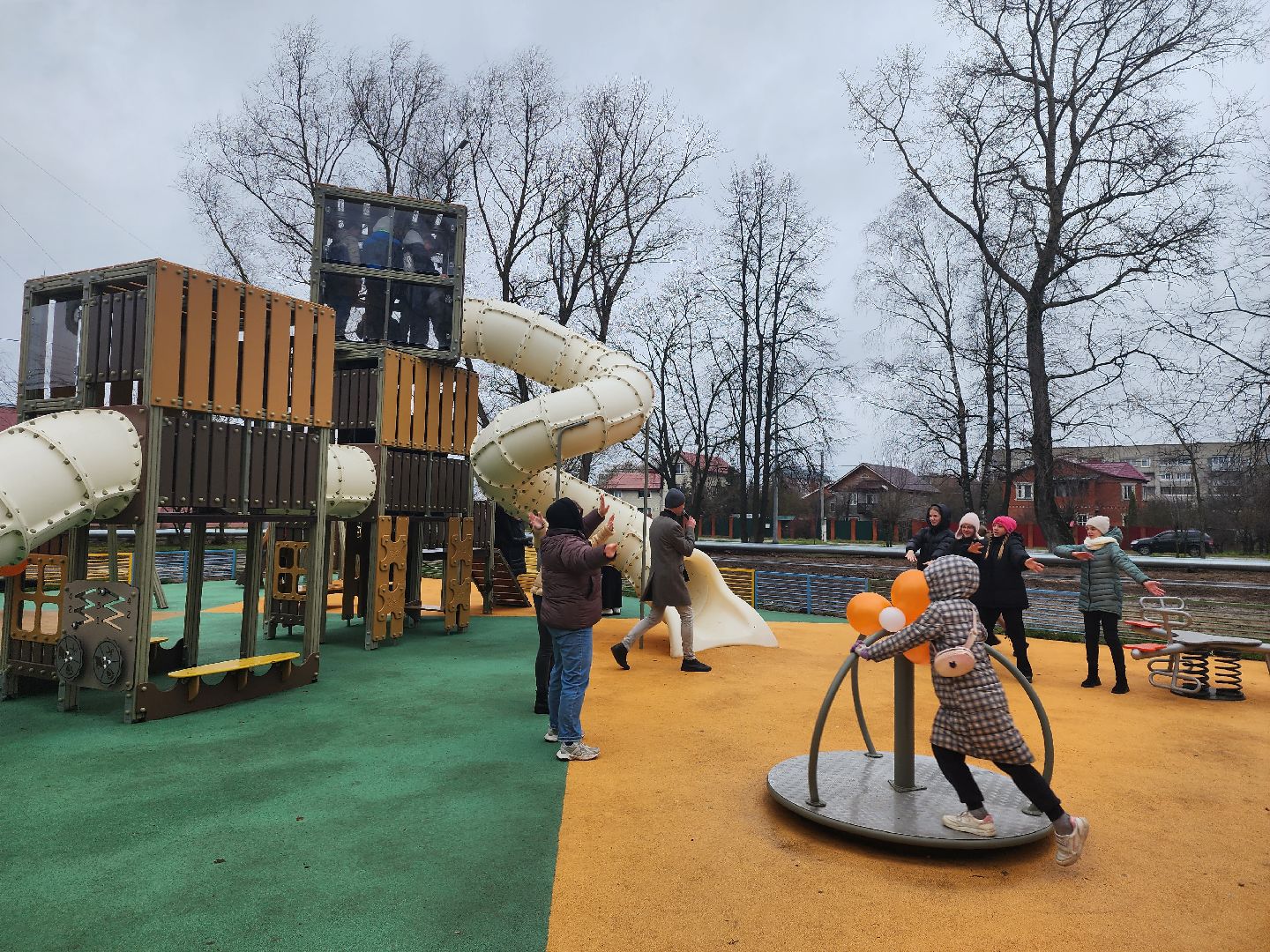 Серпухов, Подмосковье, глава серпухова, детская площадка, программа губернатора,