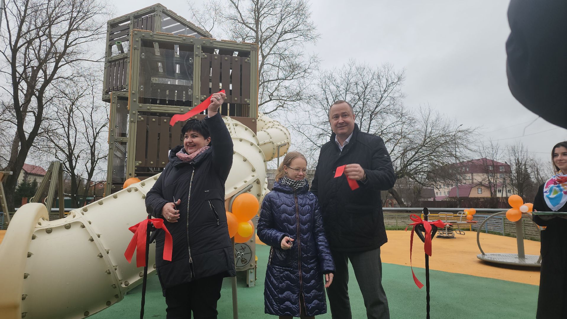 Серпухов, Подмосковье, глава серпухова, детская площадка, программа губернатора,