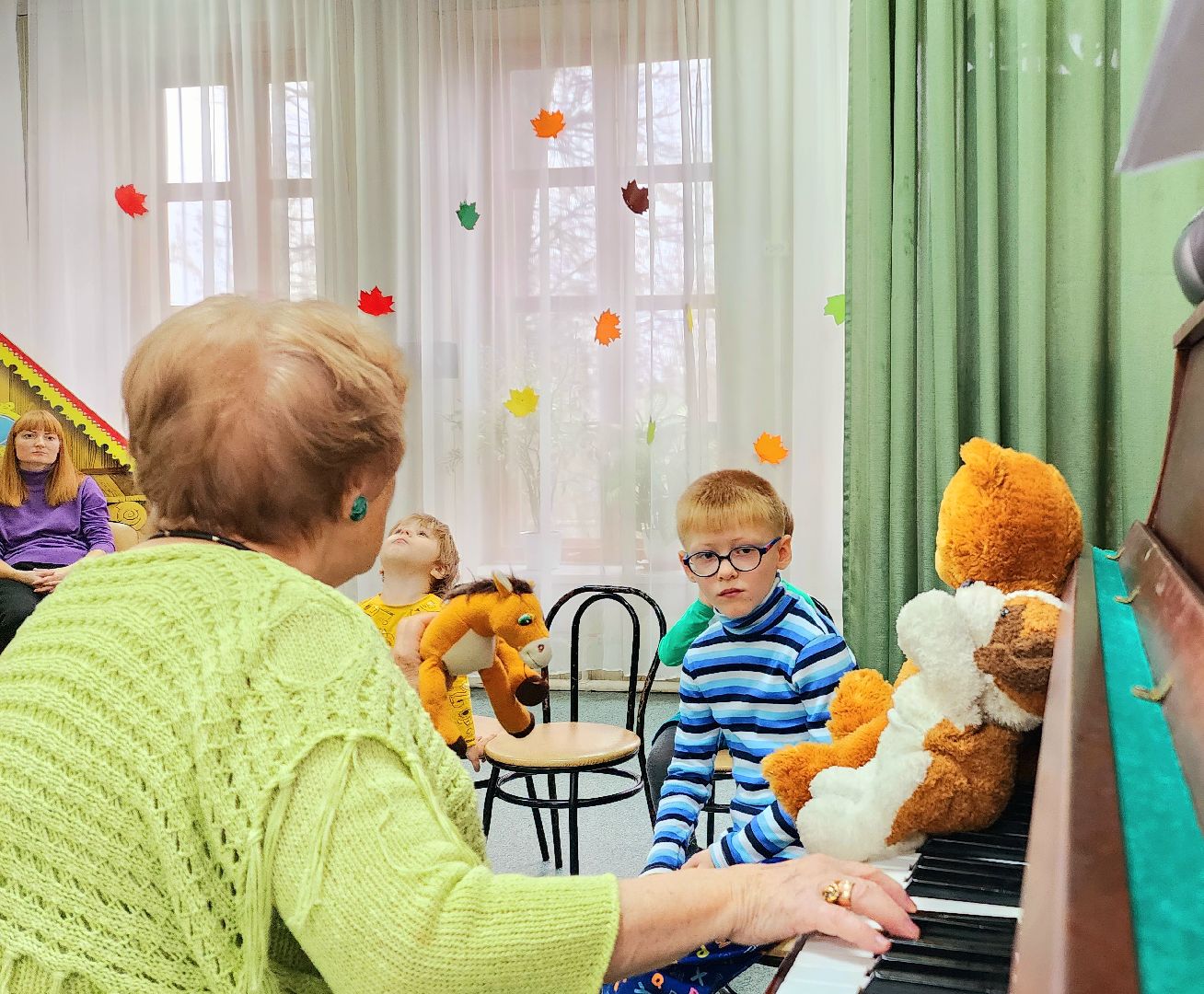 домодедово, подмосковье, социализация детей, реабилитация, социальная адаптация, комплексный центр, помощь детям, дети с ОВЗ, дети инвалиды, нуждающиеся семьи, защита населения, окружное управление, помощь нуждающимся, социальные услуги,