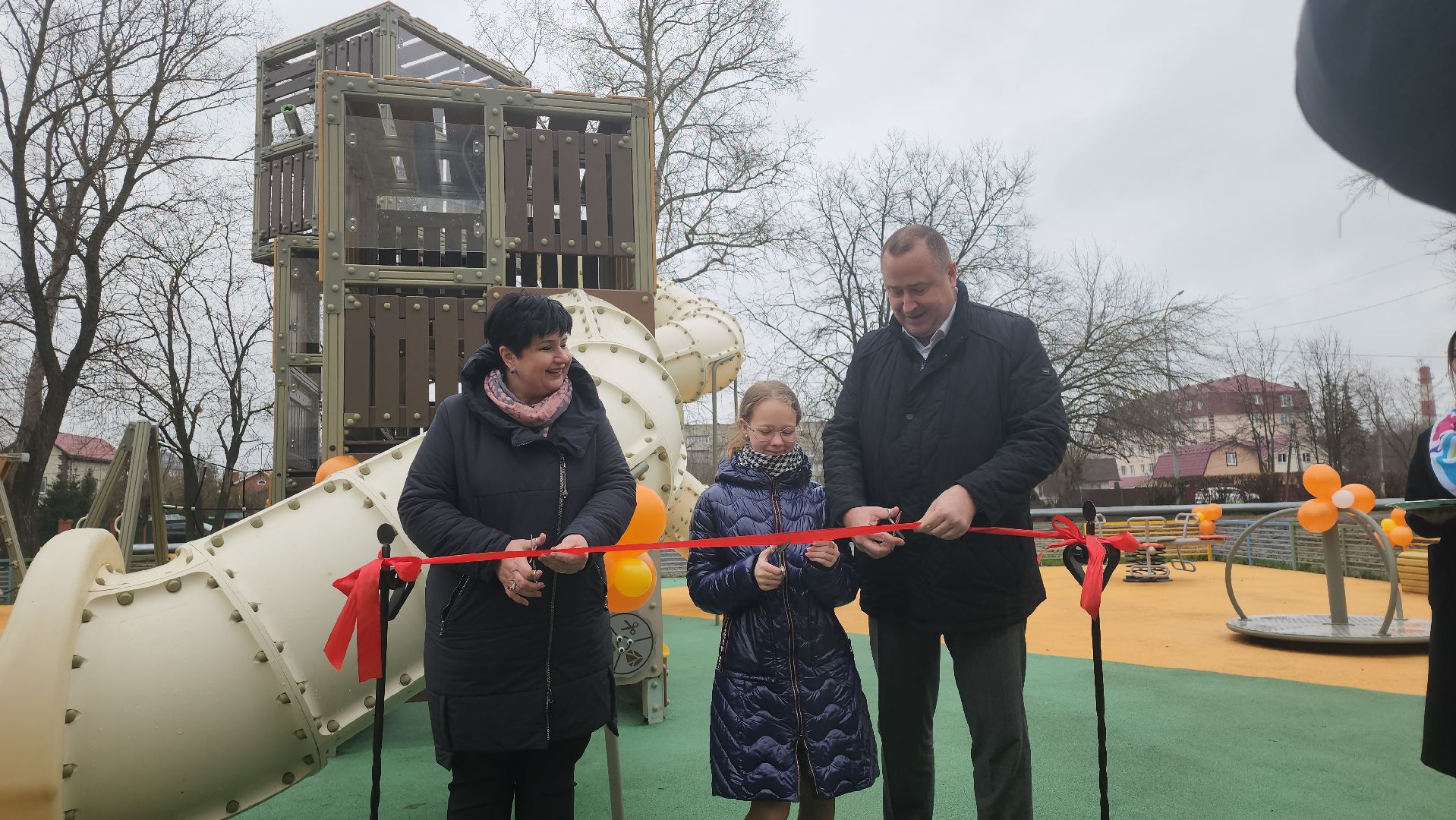 серпухов, подмосковье, поселок большевик, губернаторская площадка,