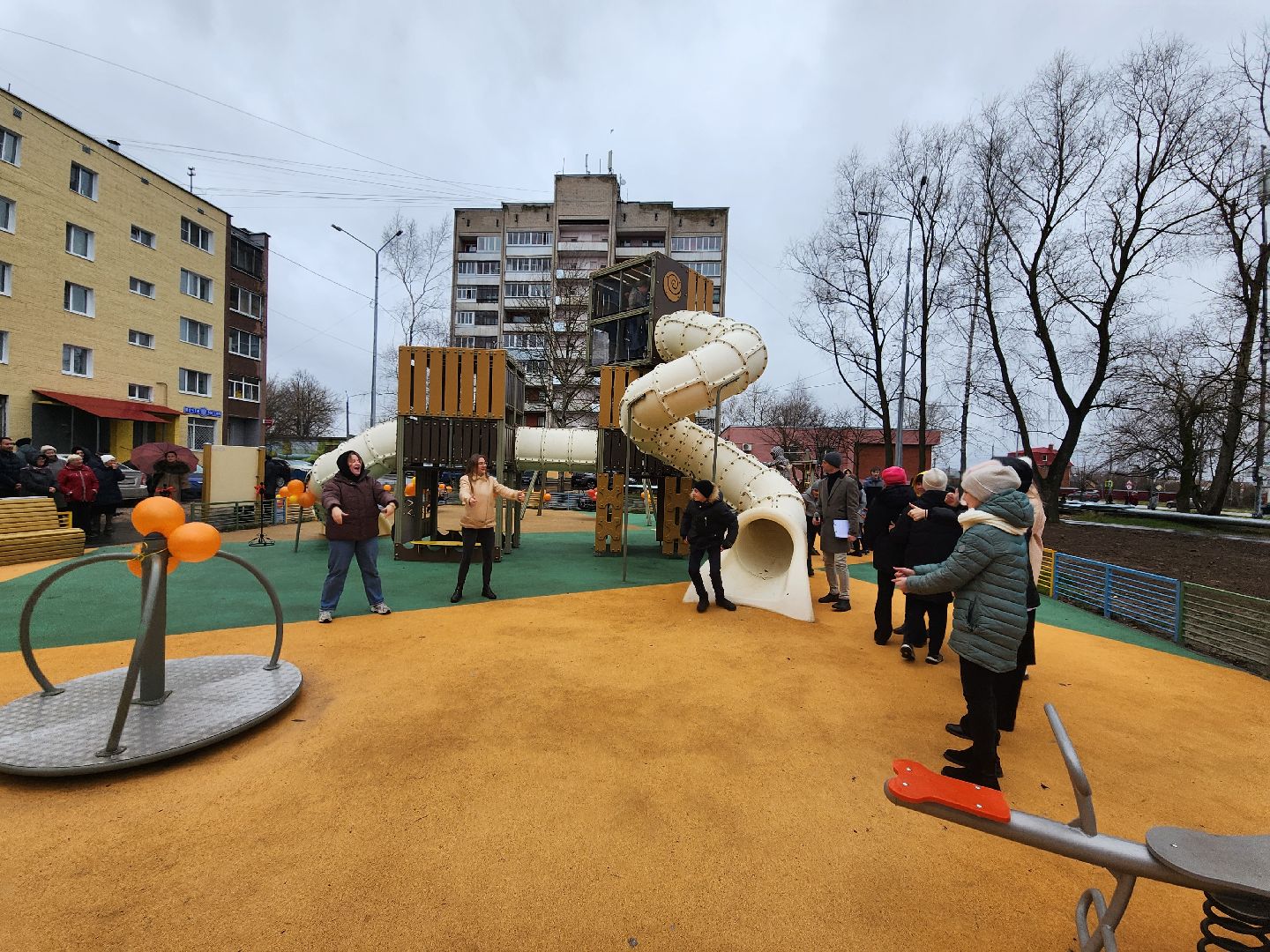 Серпухов, Подмосковье, детская площадка, программа губернатора, поселок Большевик,