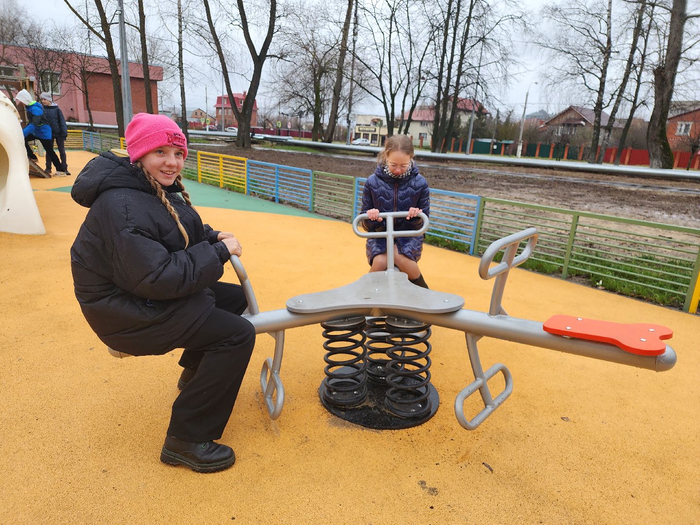 Серпухов, Подмосковье, детская площадка, программа губернатора, поселок Большевик,