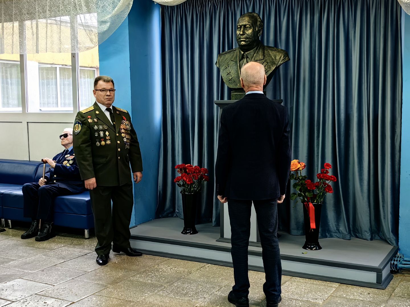 бюст, открытие, школа, отряд Альфа,