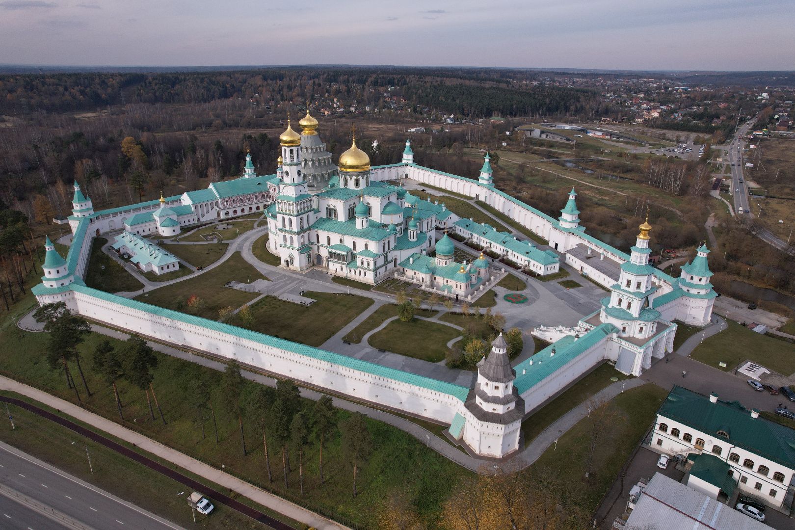 видео с коптера, Истра, монастырь,