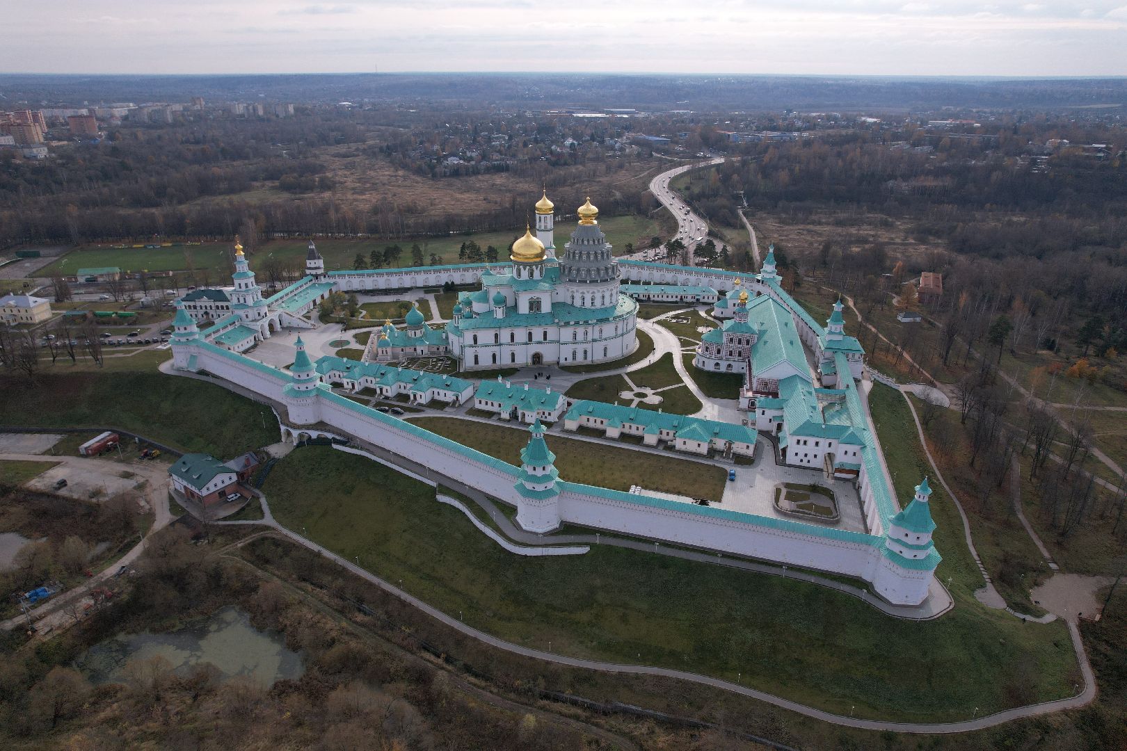 видео с коптера, Истра, монастырь,