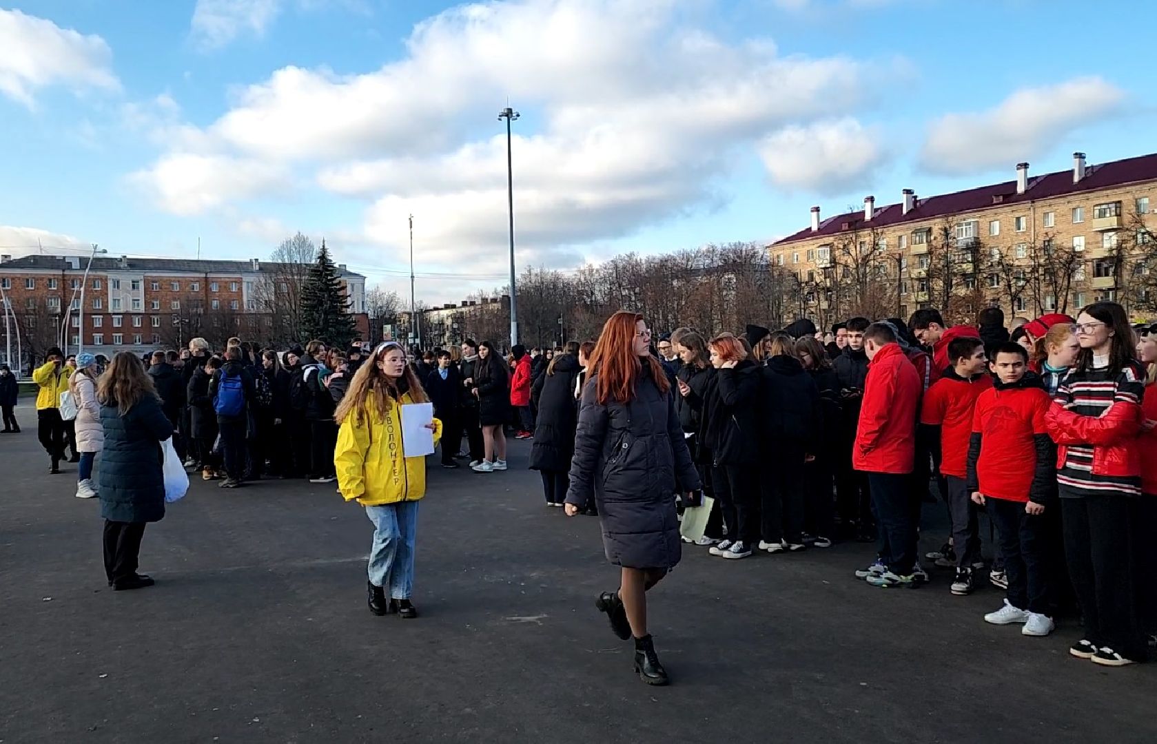 флешмоб, движение первых, акция, школьники, электросталь, история, история россии, космос,