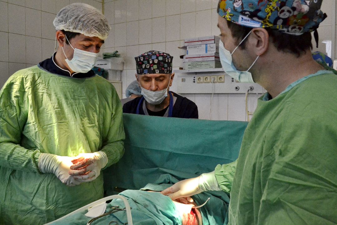 Балашиха, Балашихинская областная больница, медучреждения, здоровье, врачи, операции, Валерий Файзуллаев, Сослан Хадонов, грудь сапожника