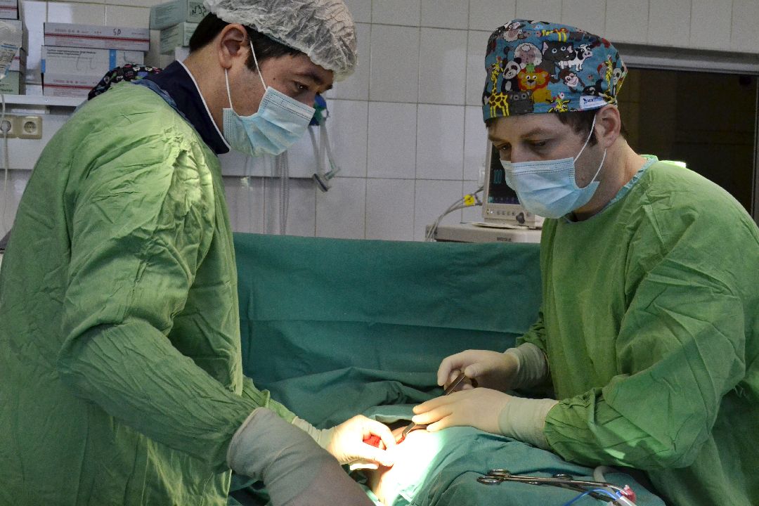 Балашиха, Балашихинская областная больница, медучреждения, здоровье, врачи, операции, Валерий Файзуллаев, Сослан Хадонов, грудь сапожника