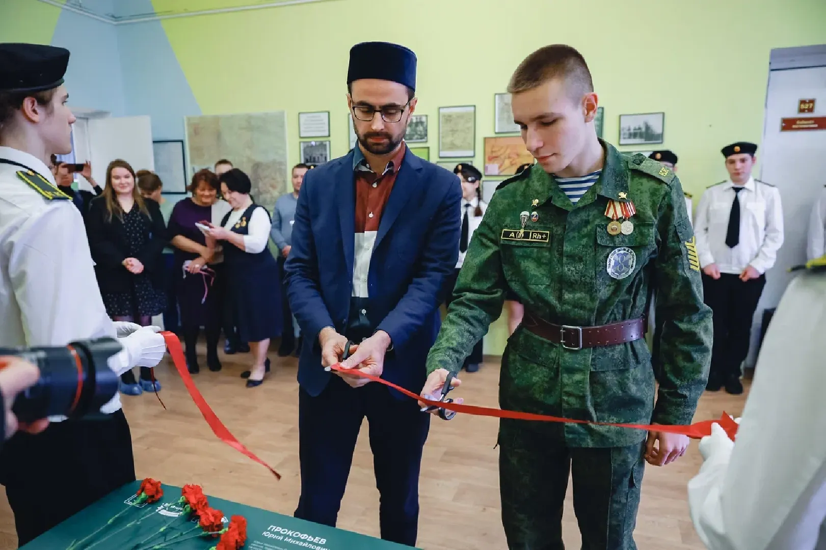 химки, образование, школа, парта героя,