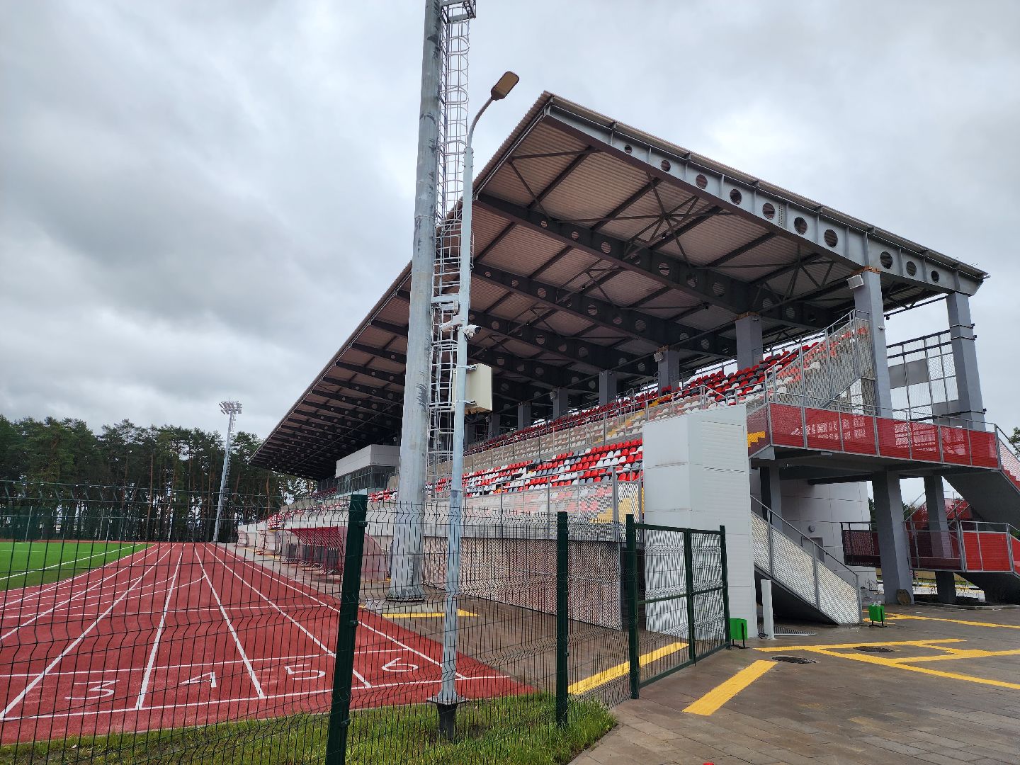 стадион спартак, серпухов, спорт, строительство стадиона, реконструкция стадиона,