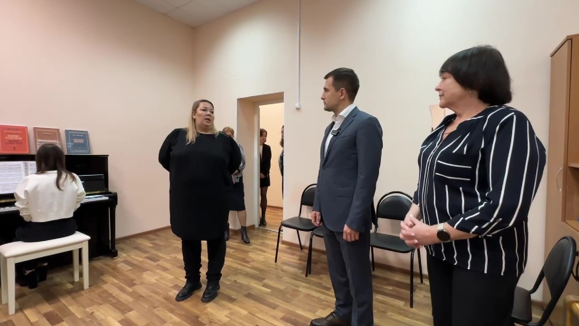 Реутов, музыкальная школа, инструменты, фортепиано, аккордеон, аян, саксофон,