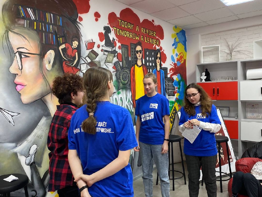 Павловский Посад, общество