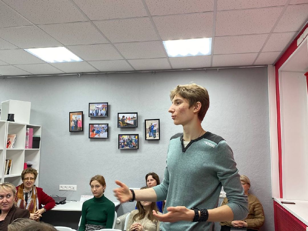 Павловский Посад, общество