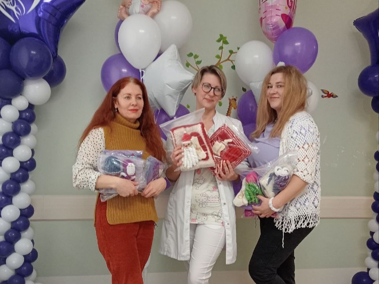 28 петель, недоношенные дети, Международный день недоношенного ребенка, Вязание, вязание для недоношенных, Вязание спицами, вязание крючком, Дубна, Щелково, Щелковский перинатальный центр,