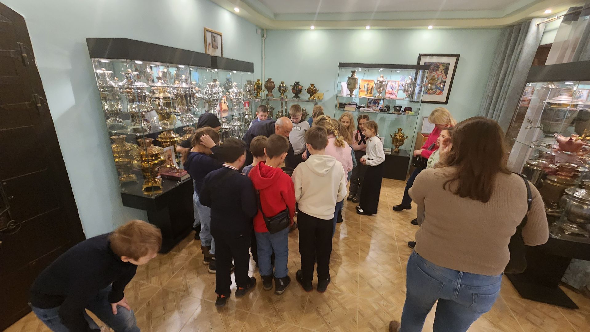 Подмосковье, Городской округ Пушкинский, Ивантеевка, Музей Самоваров, музей, история, старинные вещи,