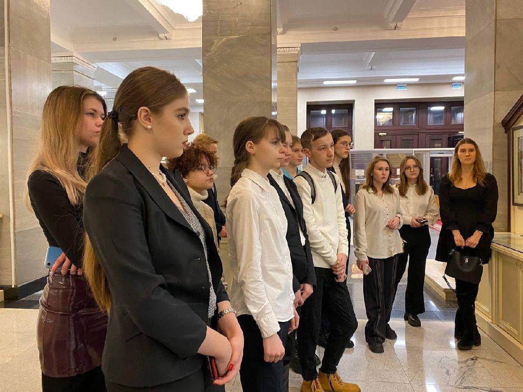 Павловский Посад, общество