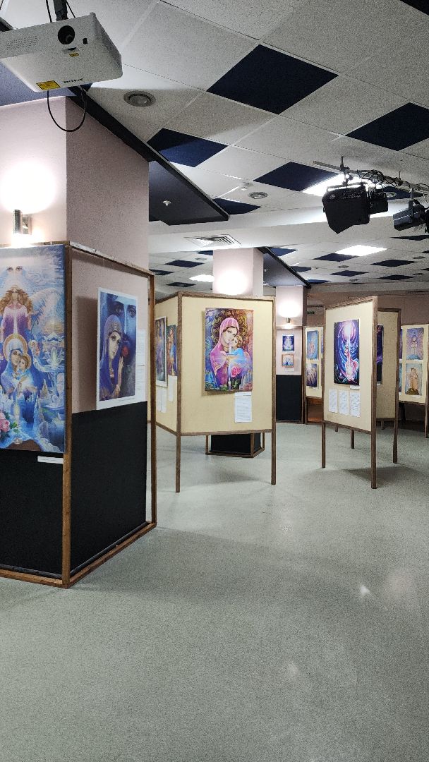 электросталь, культура подмосковья, культурный центр, выставка, концерт, художественная выставка, день матери, арт-проект, художник, художники,