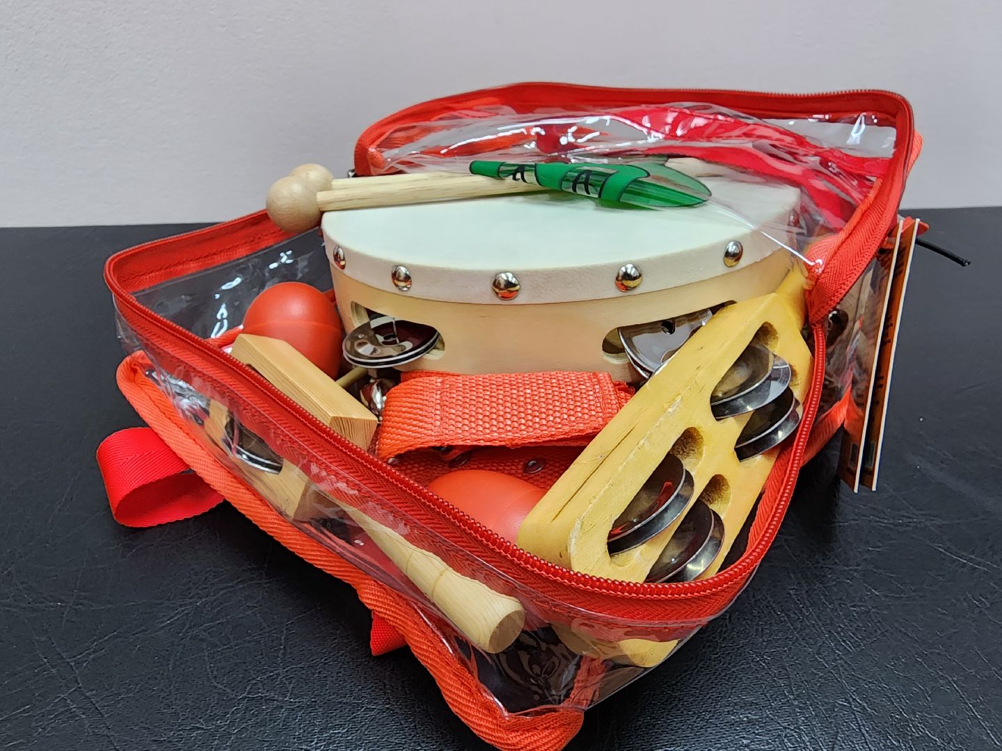 Школа, музыкальная школа, музыкальные инструменты, культура,