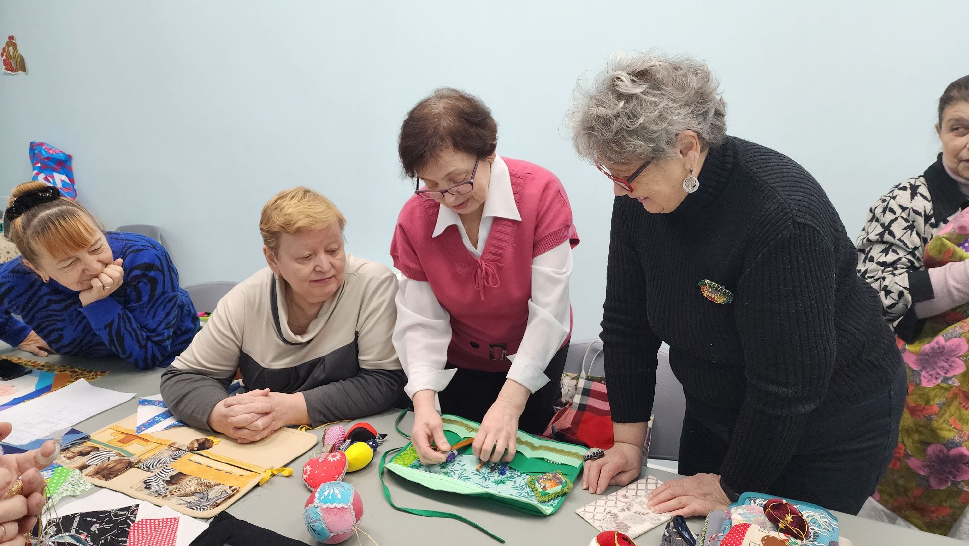 Подмосковье, Городской округ Пушкинский, Ивантеевка, Активное долголетие, Рукоделие, Пэчворк,