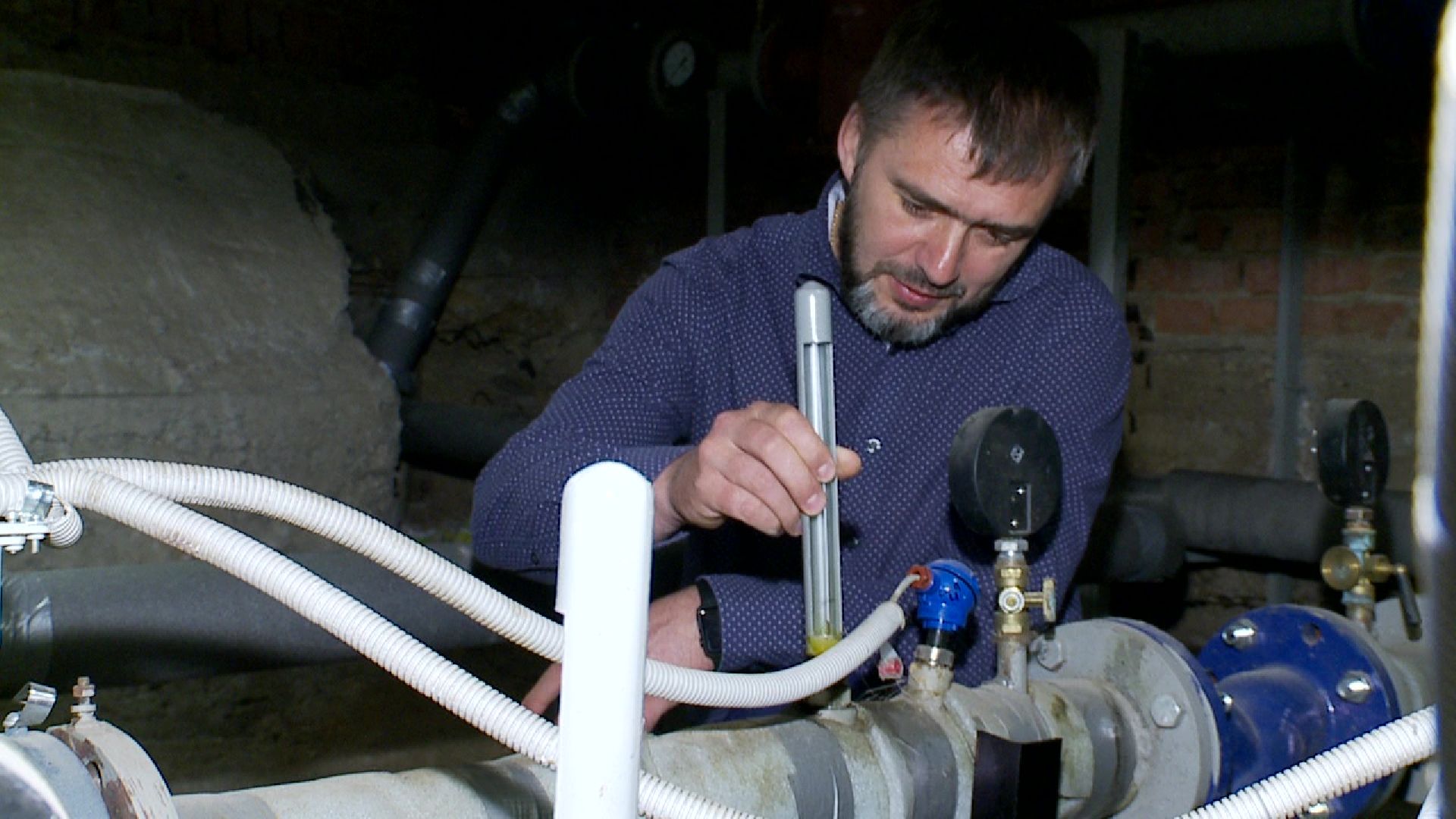 Реутов, ЖКХ, вакансии, электрогазосварщик, консьерж, тракторист, плотник, есть работа,