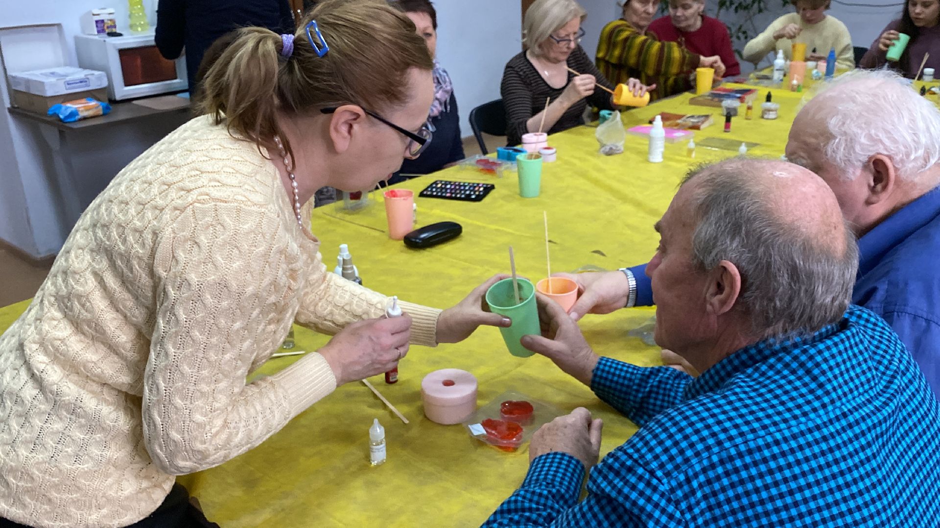 волоколамск, библиотека, активное долголетие, активноедолголетие, пенсионеры, мыловарение, творческий коллектив, творчество,