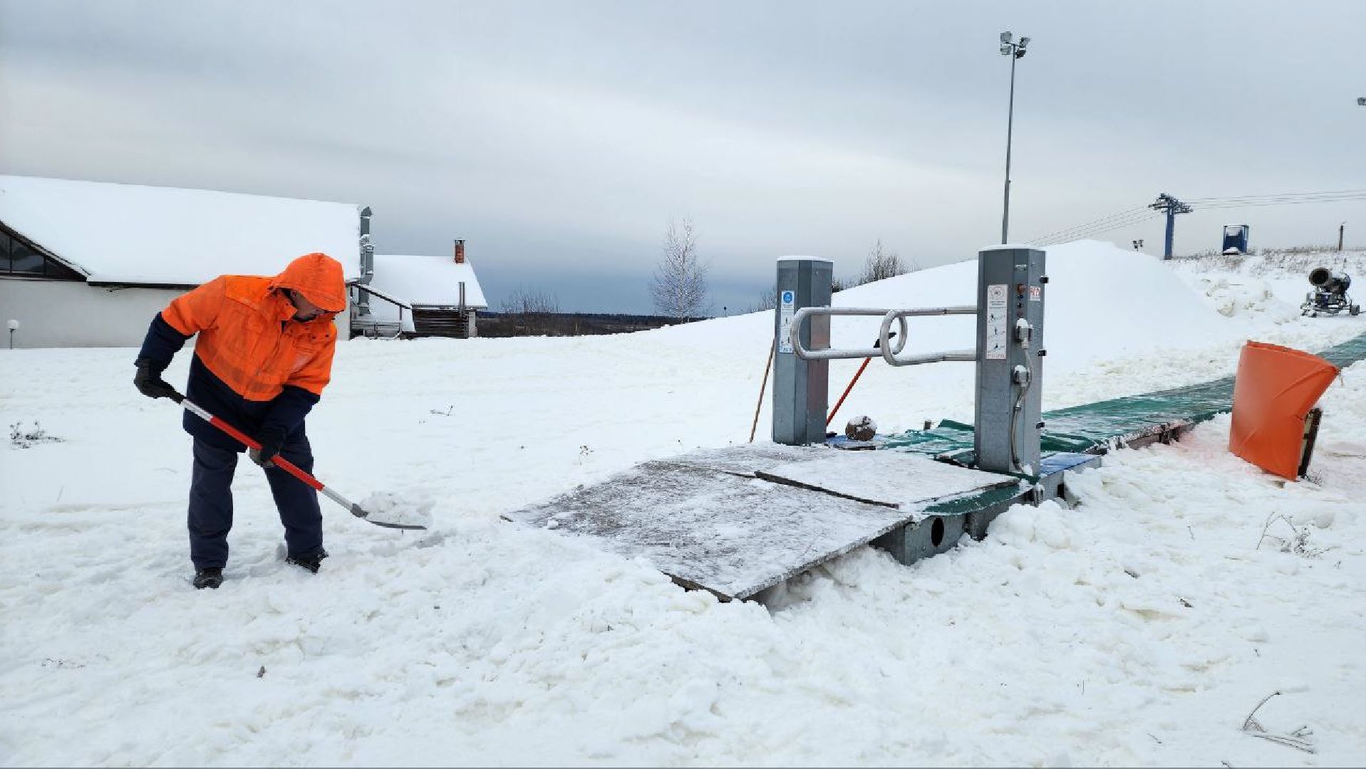 Волен, Сорочаны, Клуб Тягачева, Горные лыжи,