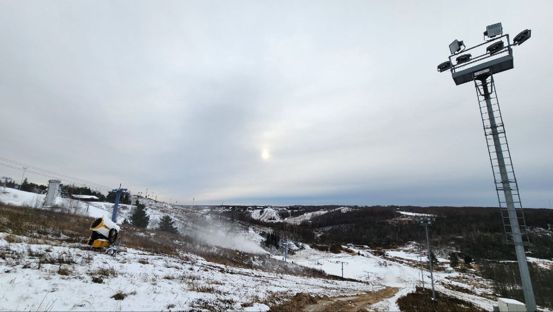 Волен, Сорочаны, Клуб Тягачева, Горные лыжи,