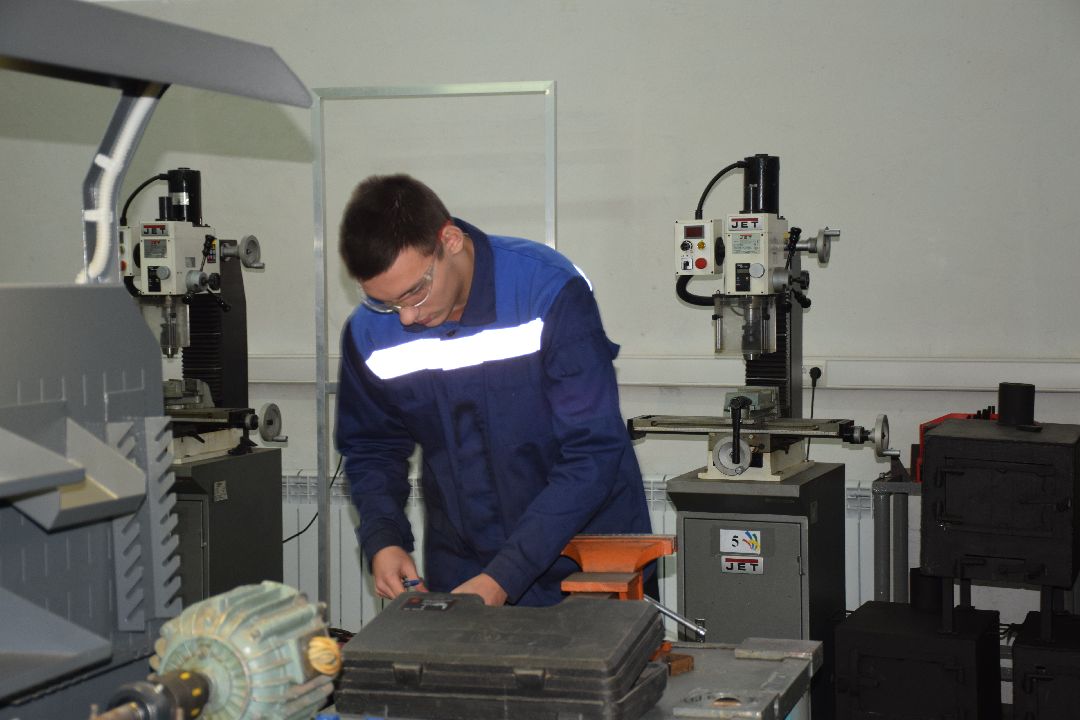 Павловский Посад, общество