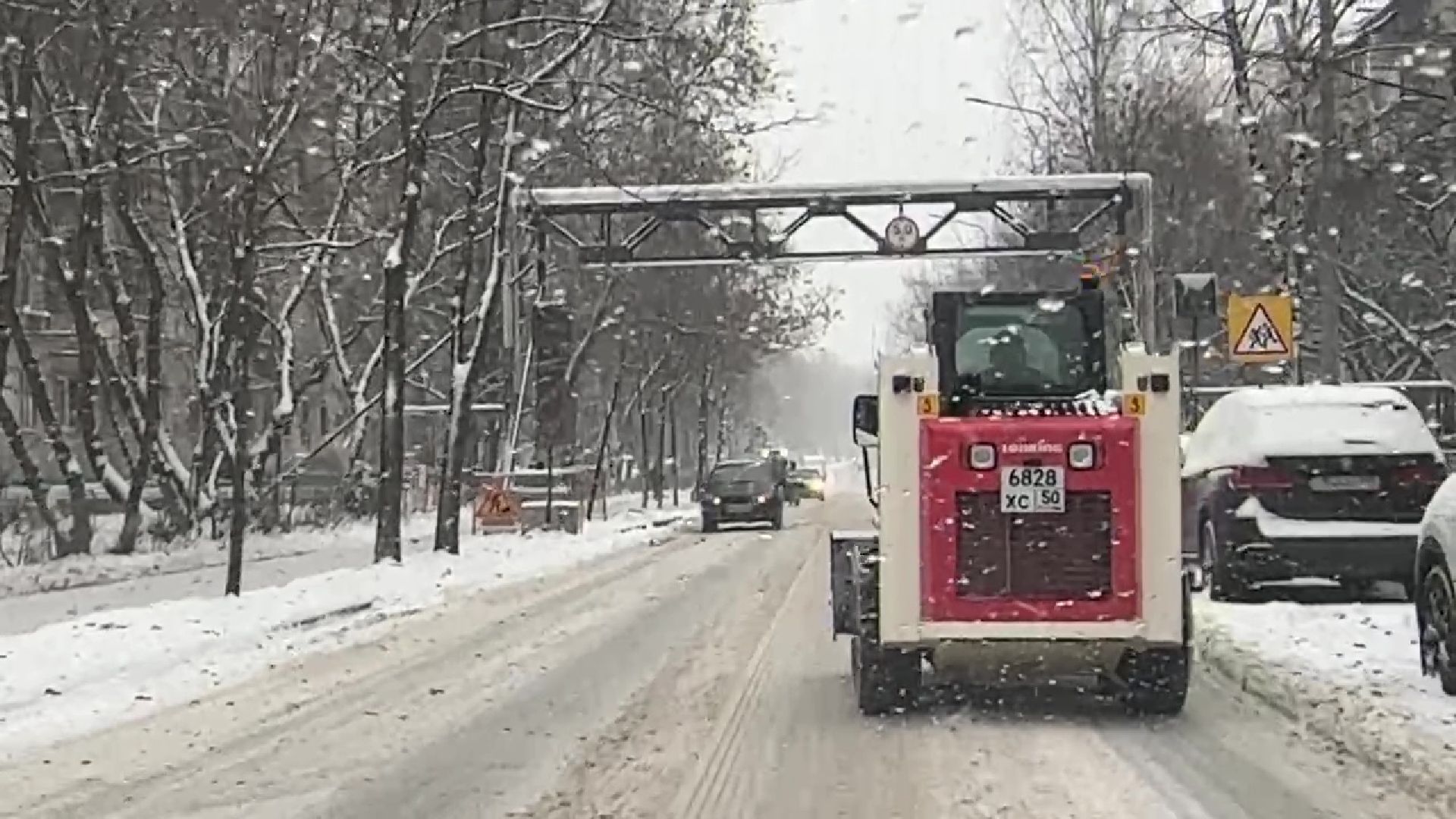 Реутов, ЖКХ, снегуборка, трактор, дворники, техника,