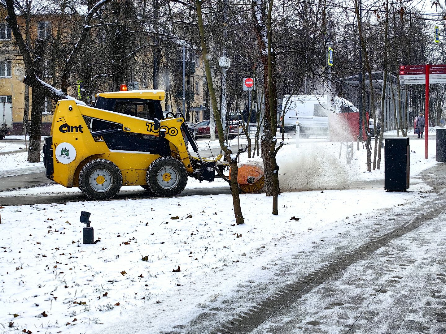 снег, уборка, коммунальные службы, тракторы, техника,