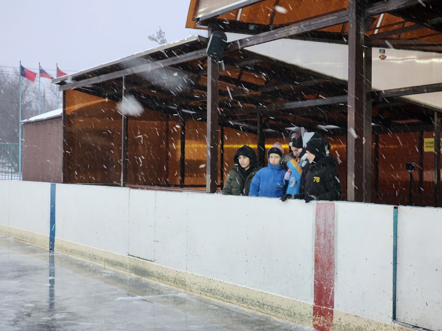 каток, зима в подмосковье, щёлково, подготовка к зиме,