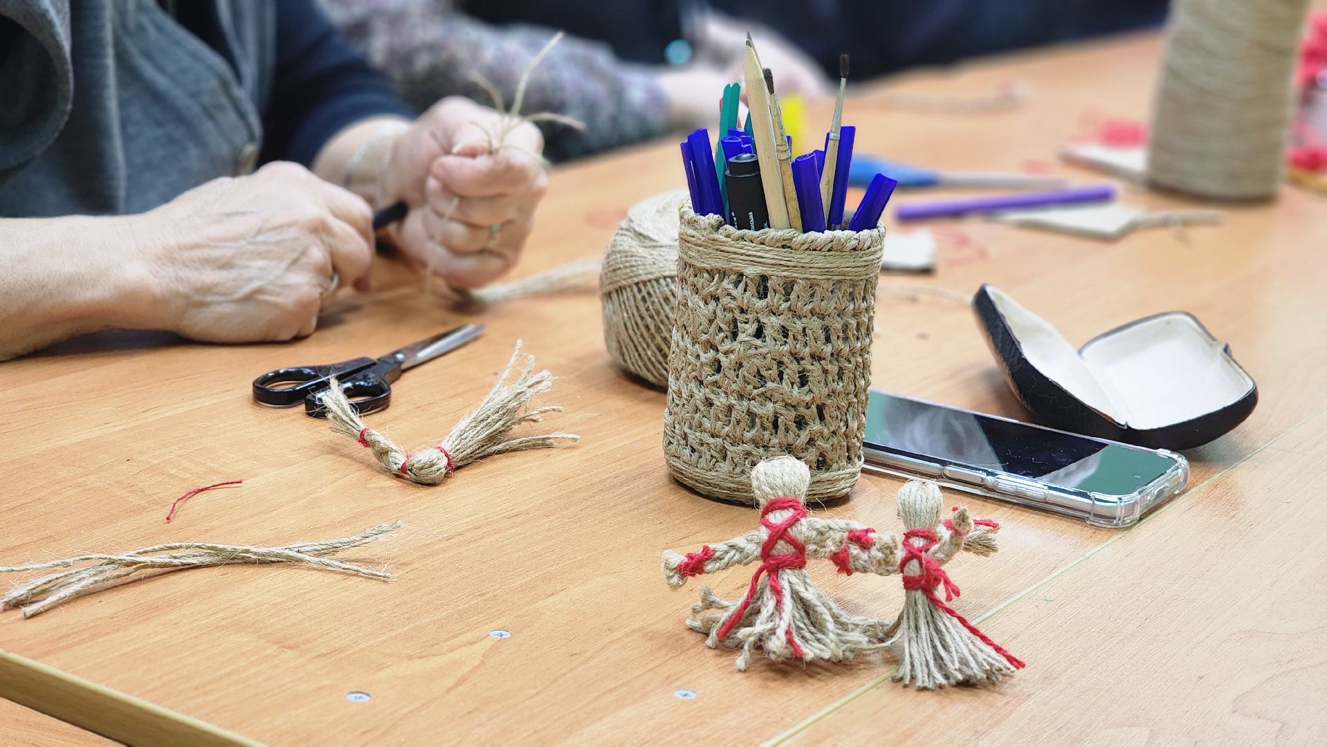 активное долголетие, рукоделие, долголеты, обереги для военнослужащих, протвино, центральная библиотека,