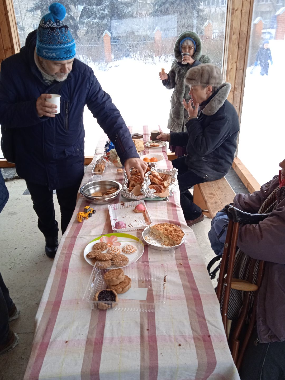 Жуковский, общество