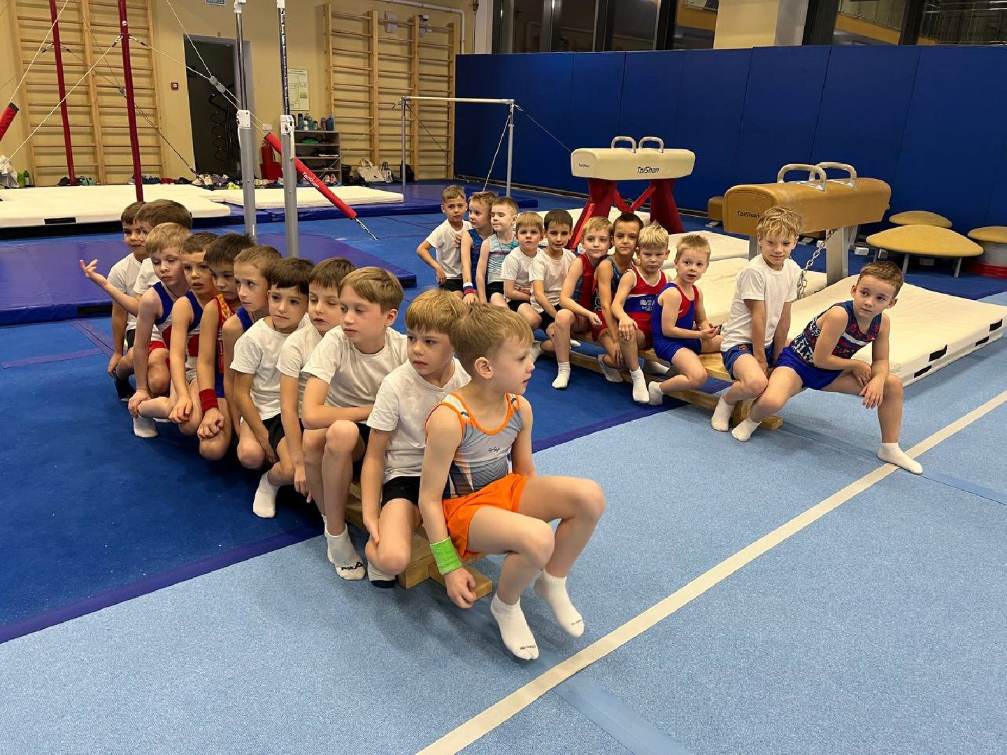 день матери, спортивный праздник, спорткомплекс трудовые резервы,