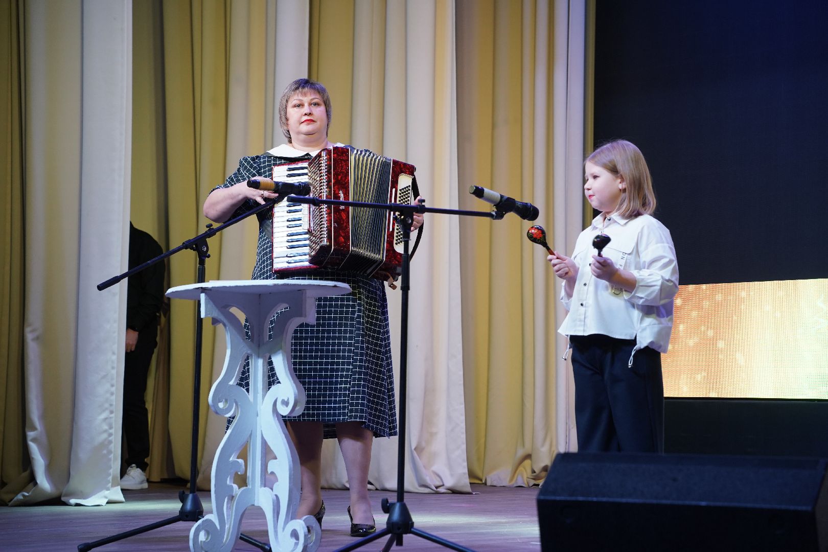 дочки-матери, Рошаль, ДК Косякова, фестиваль-конкурс, День матери,