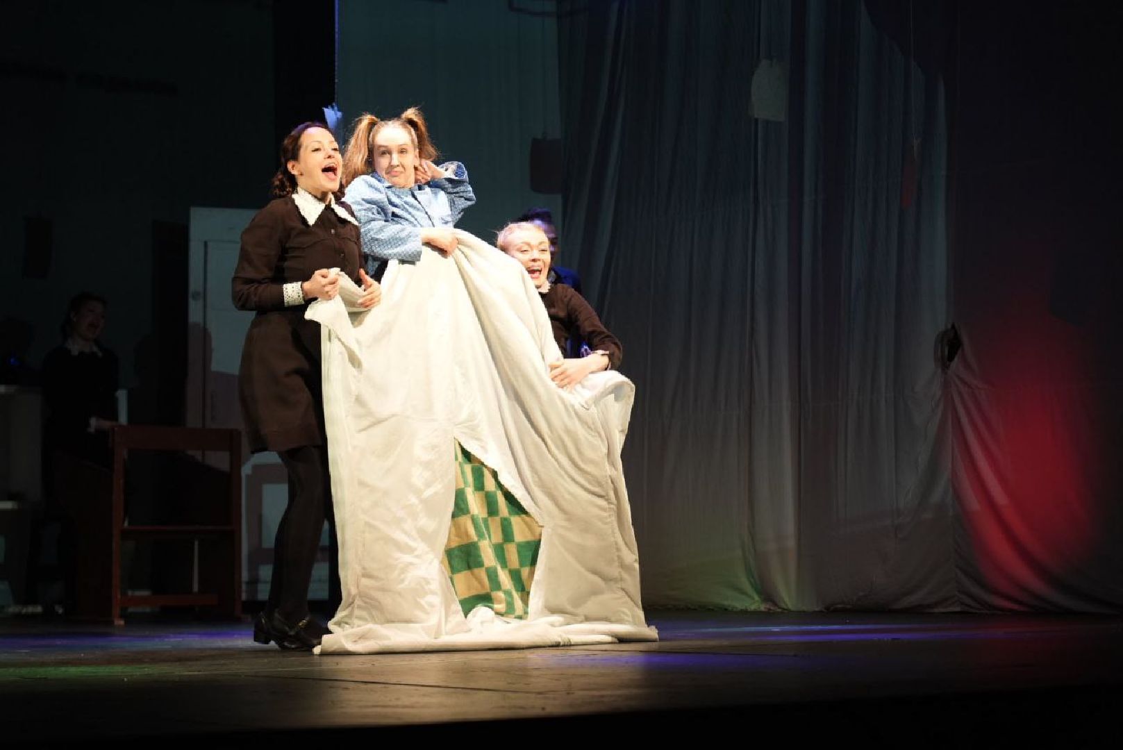 Сергиев Посад, День матери, Культура, Праздник, Мамы, Спецоперация, Специальная военная операция, СВО, Театр,