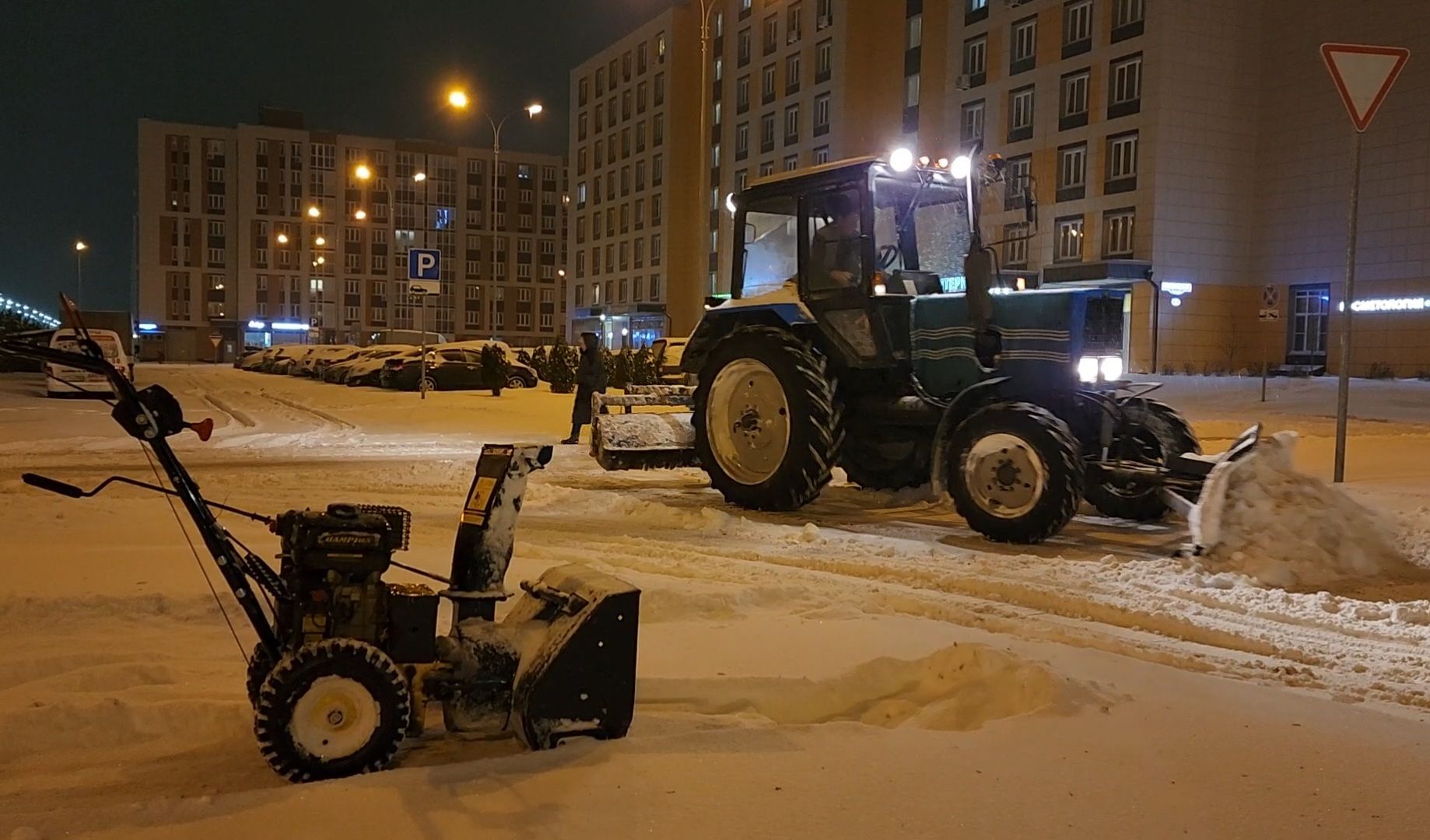 Снег, Снегопад, ликвидация последствий непогоды, Нахабино,