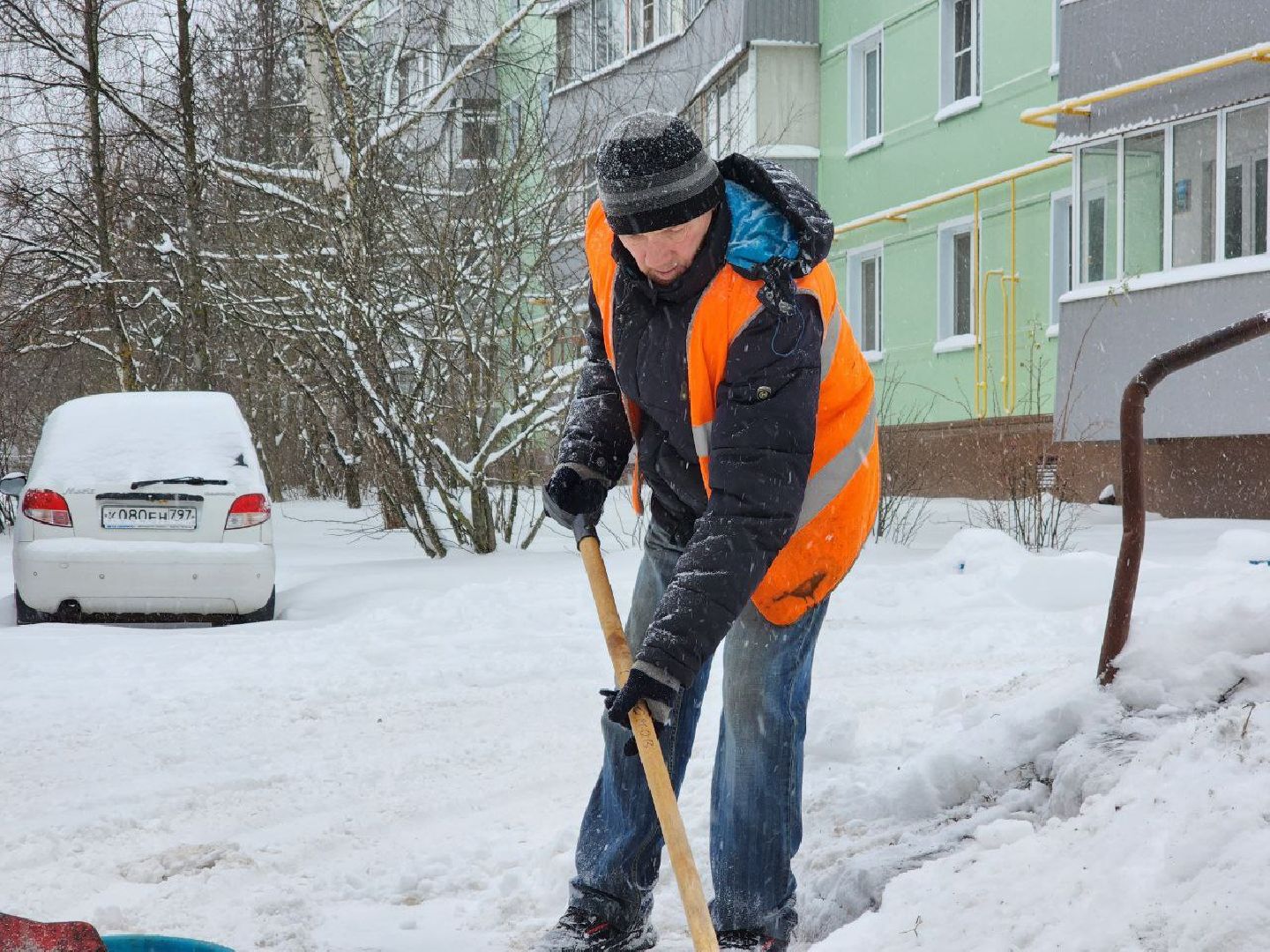 можайск, можайский городской округ, подмосковье, снегопад, последствия стихии, уборка снега, дворники, техника, глава, ЖКХ,