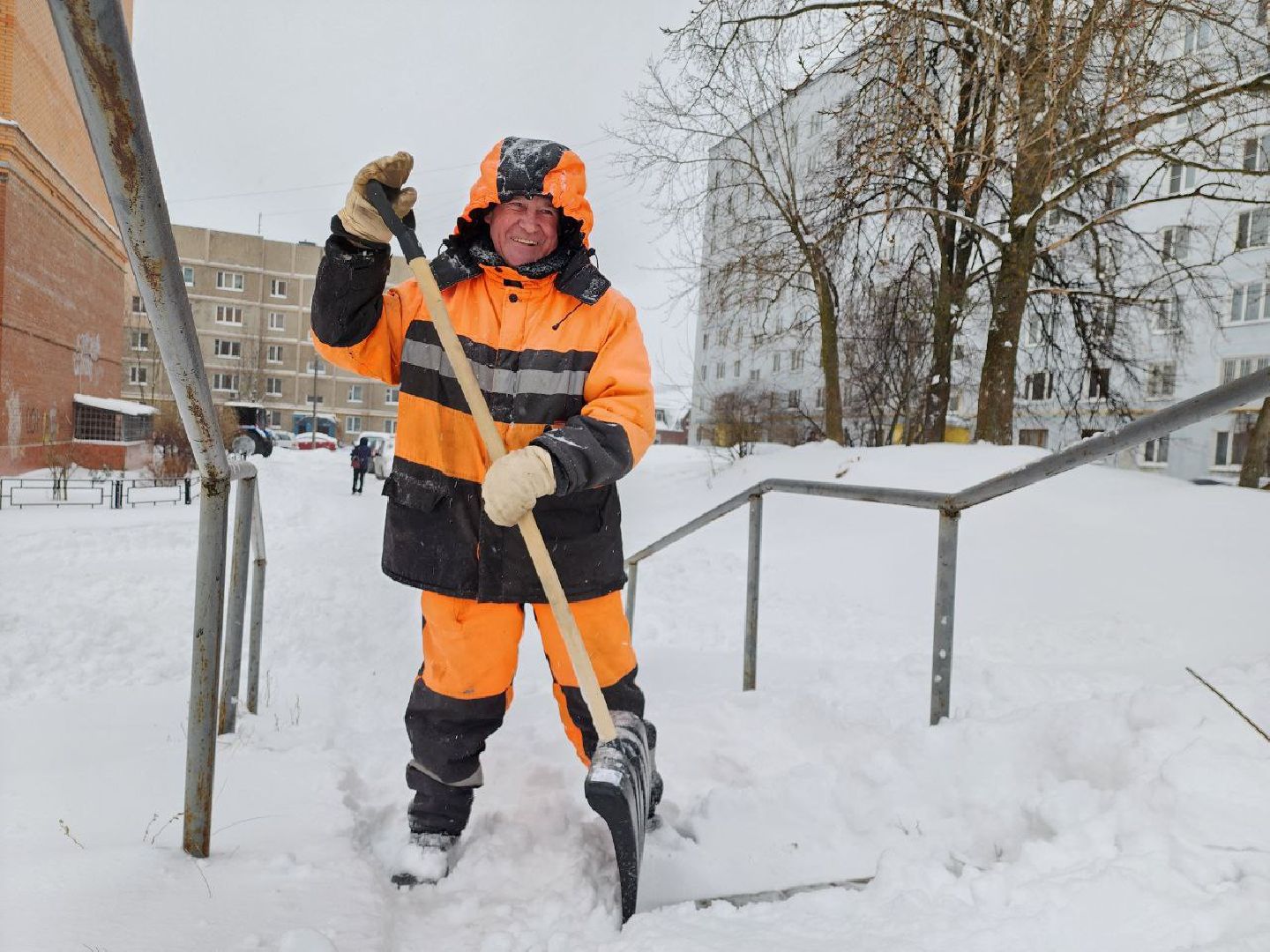 можайск, можайский городской округ, подмосковье, снегопад, последствия стихии, уборка снега, дворники, техника, глава, ЖКХ,