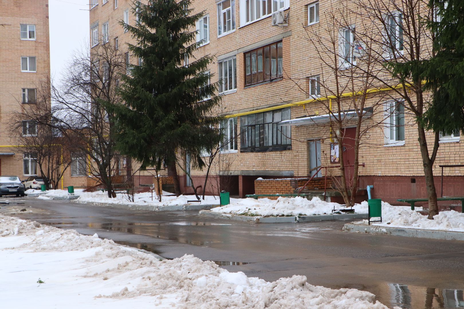 Серебряные Пруды, снегопад, дороги, дворовые территории,