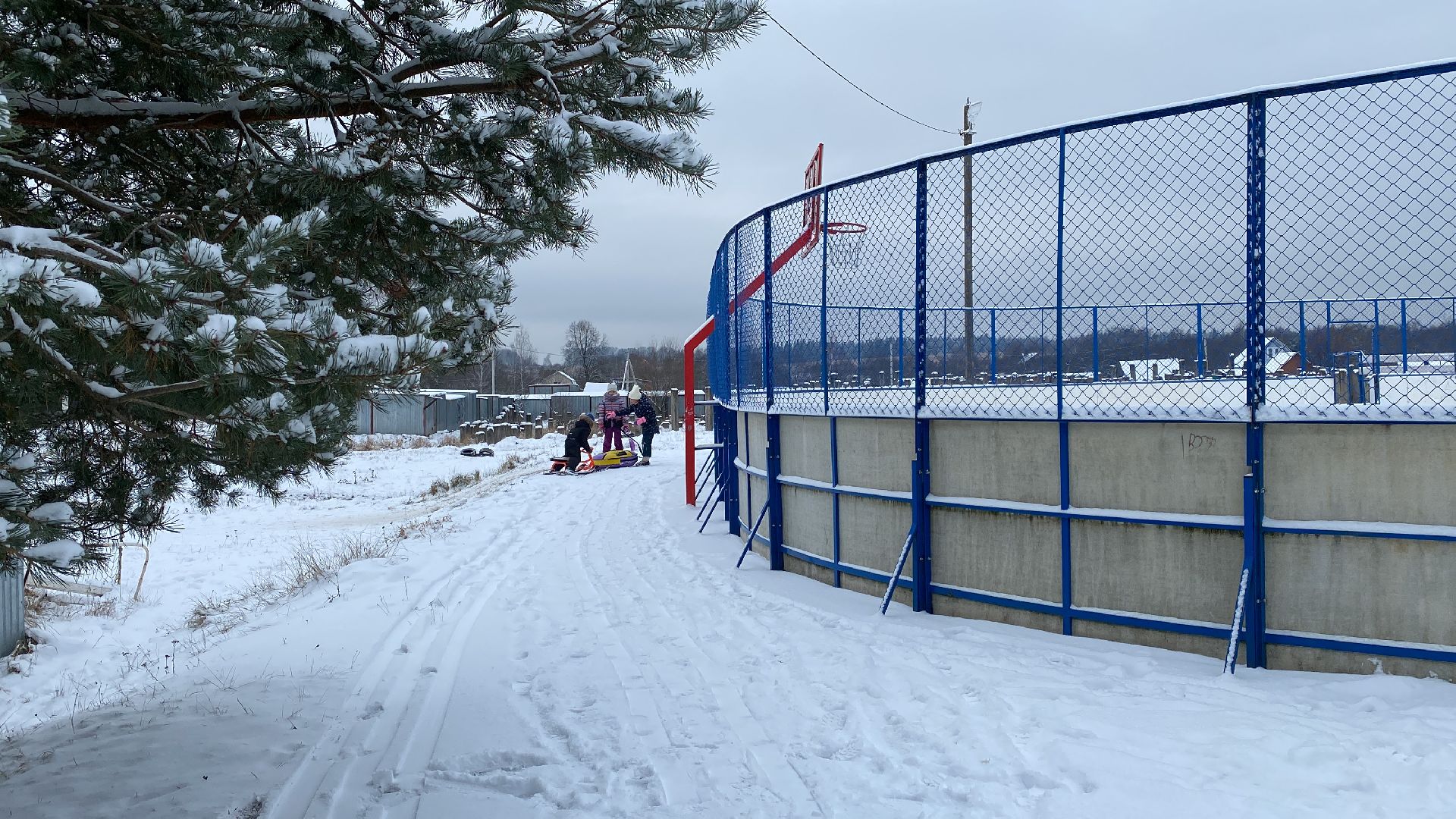 волоколамск, хоккеисты, хоккей, коньки, лед, зима в подмосковье, зимние виды спорта,