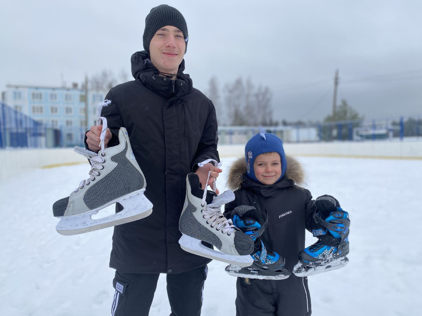 волоколамск, хоккеисты, хоккей, коньки, лед, зима в подмосковье, зимние виды спорта,