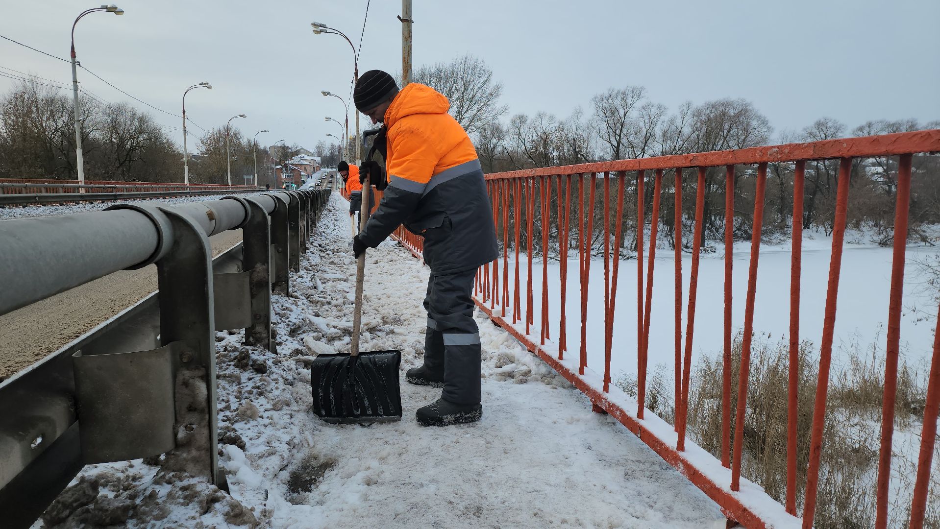 серпухов, подмосковье, убирают снег, благоустройство,